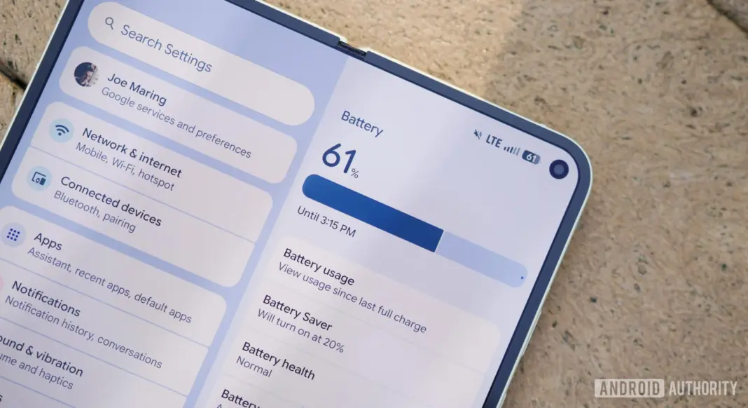 Halaman pengaturan baterai pada Google Pixel 10 Pro Fold menunjukkan konsumsi daya aplikasi