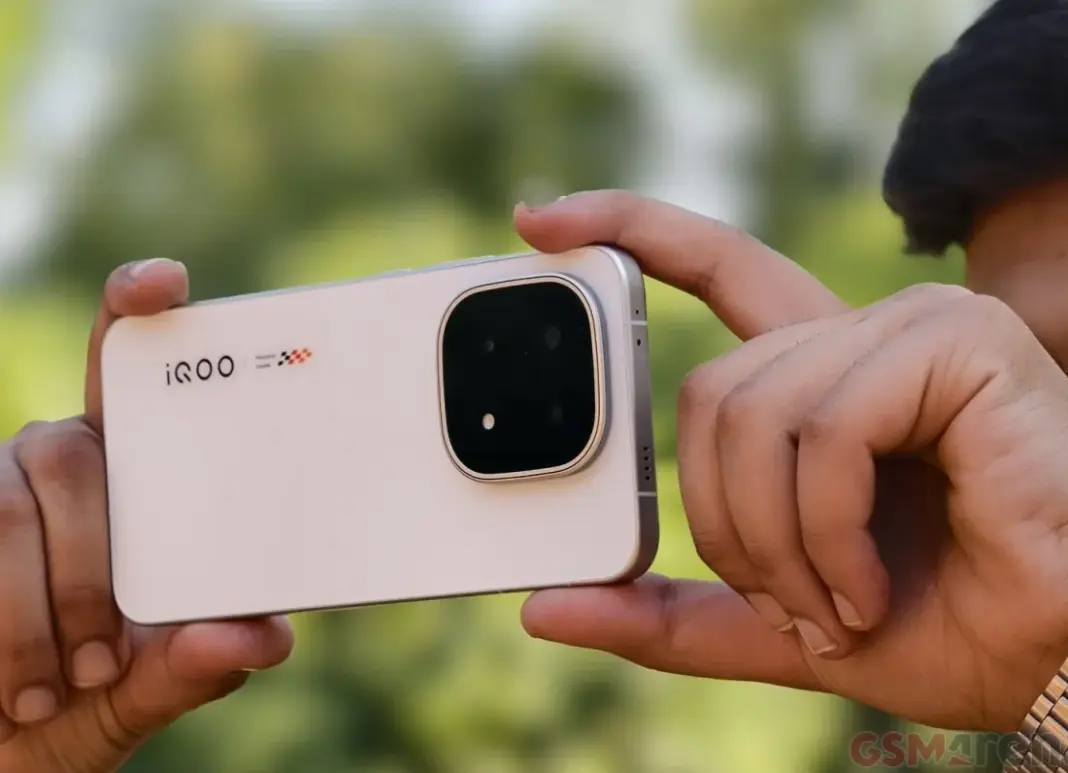 Pengembangan iQoo 15 Mini Dibatalkan