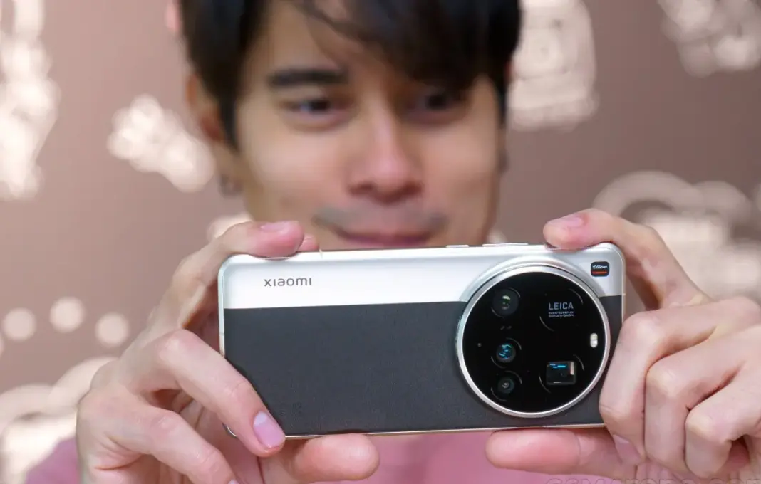 Xiaomi 15 Ultra smartphone flagship dengan desain kamera premium