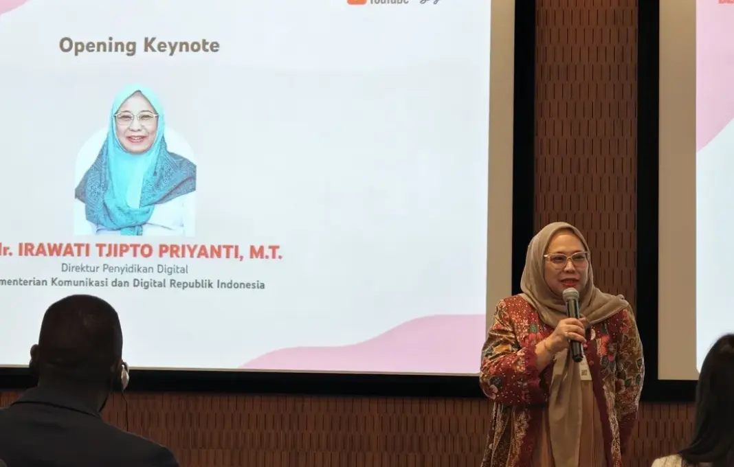 Direktur Penyidikan Digital Komdigi Irawati Tjipto Priyanti paparkan PP Tunas di acara Beranda Jiwa Google Indonesia