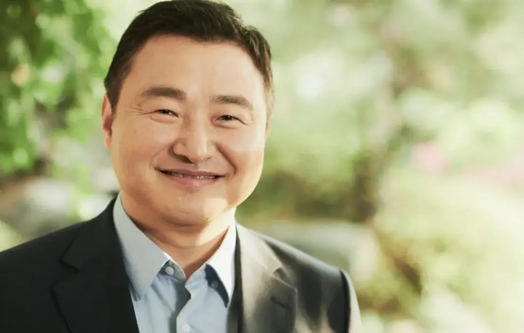 TM Roh, CEO baru Samsung Device Experience Division dalam pertemuan eksekutif