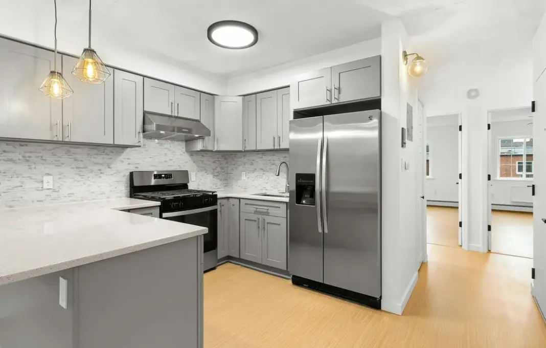 Ilustrasi perangkat elektronik rumah penyebab tagihan listrik membengkak