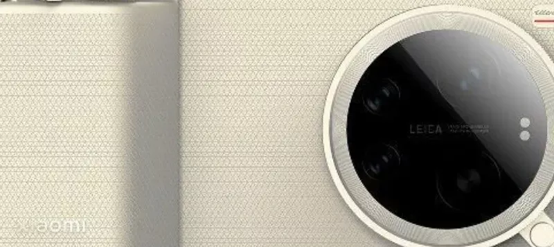 Render Xiaomi 17 Ultra dengan Photography Kit warna hitam menampilkan desain kamera triple-camera