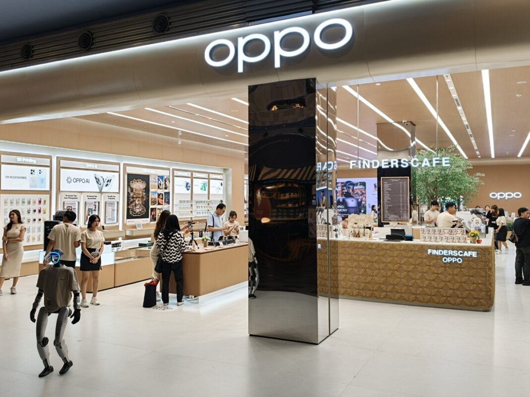 Featured image for OPPO Buka Flagship Store Baru di Gandaria City, Lengkap dengan Robot AI