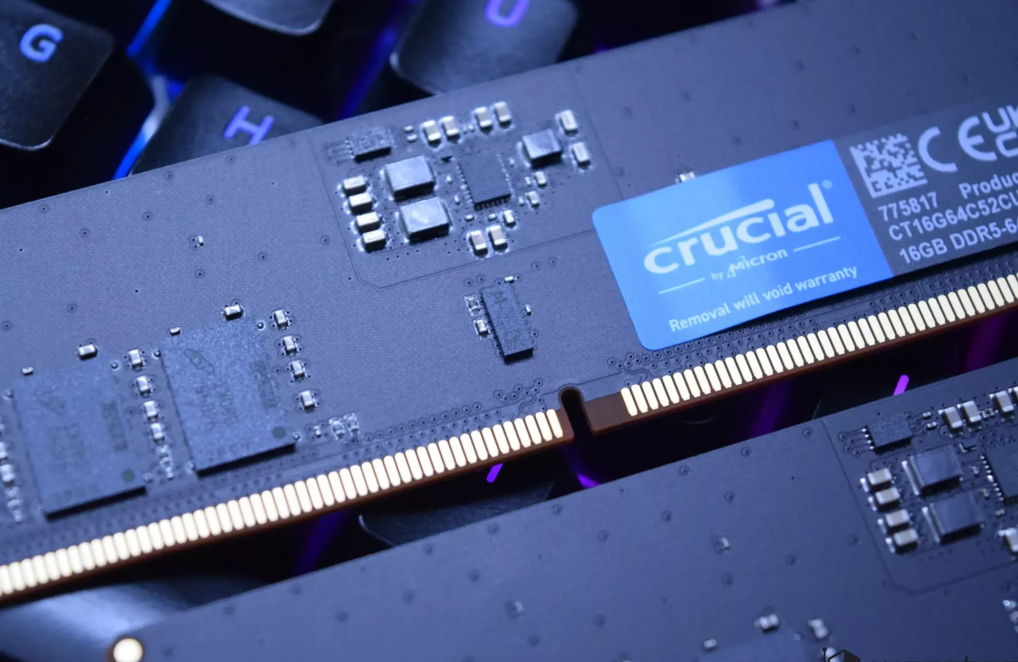 Crucial 32 GB DDR5-6400 CL52 Memory Review - Baseline CUDIMM 2