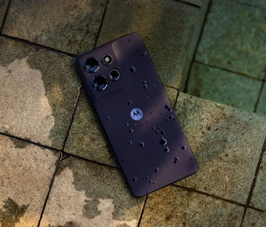 Moto G Power (2026) tampak depan dan belakang