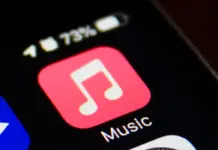Logo Apple Music di layar perangkat, simbol integrasi layanan musik dengan AI ChatGPT