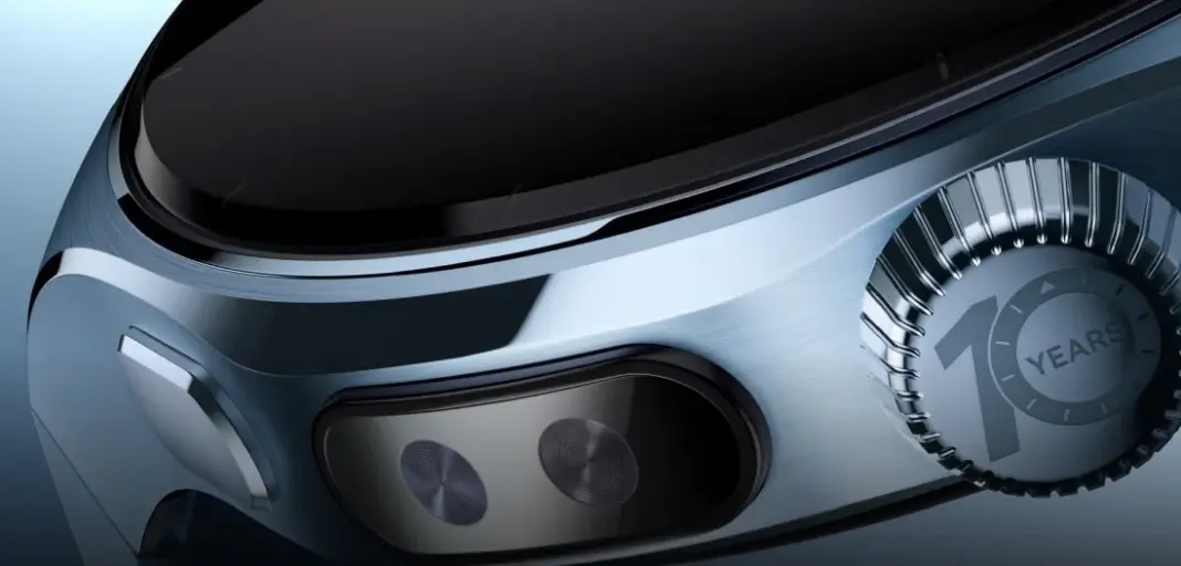 Huawei Watch 5 10th Anniversary edition dengan strap nilon khusus dan logo 10 Years pada crown