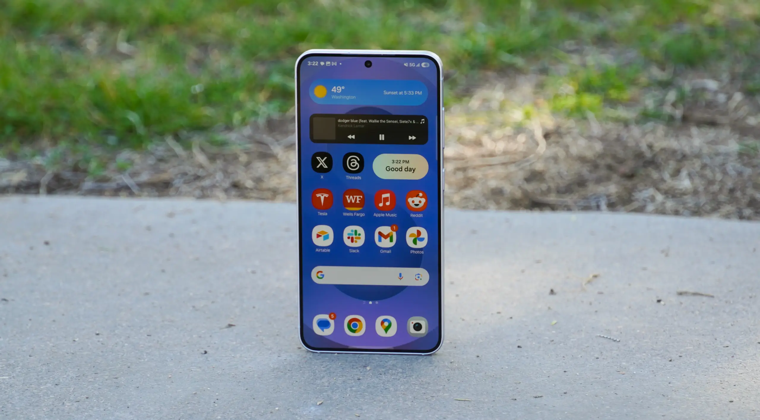 A photo of the Samsung Galaxy S25 outdoors.