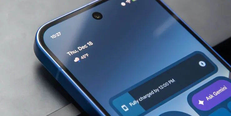 The At a Glance widget on the Pixel 10