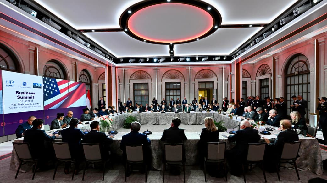 Prabowo-Trump Sepakati Resiprokal Transfer Data Pribadi, Indonesia Dirugikan?