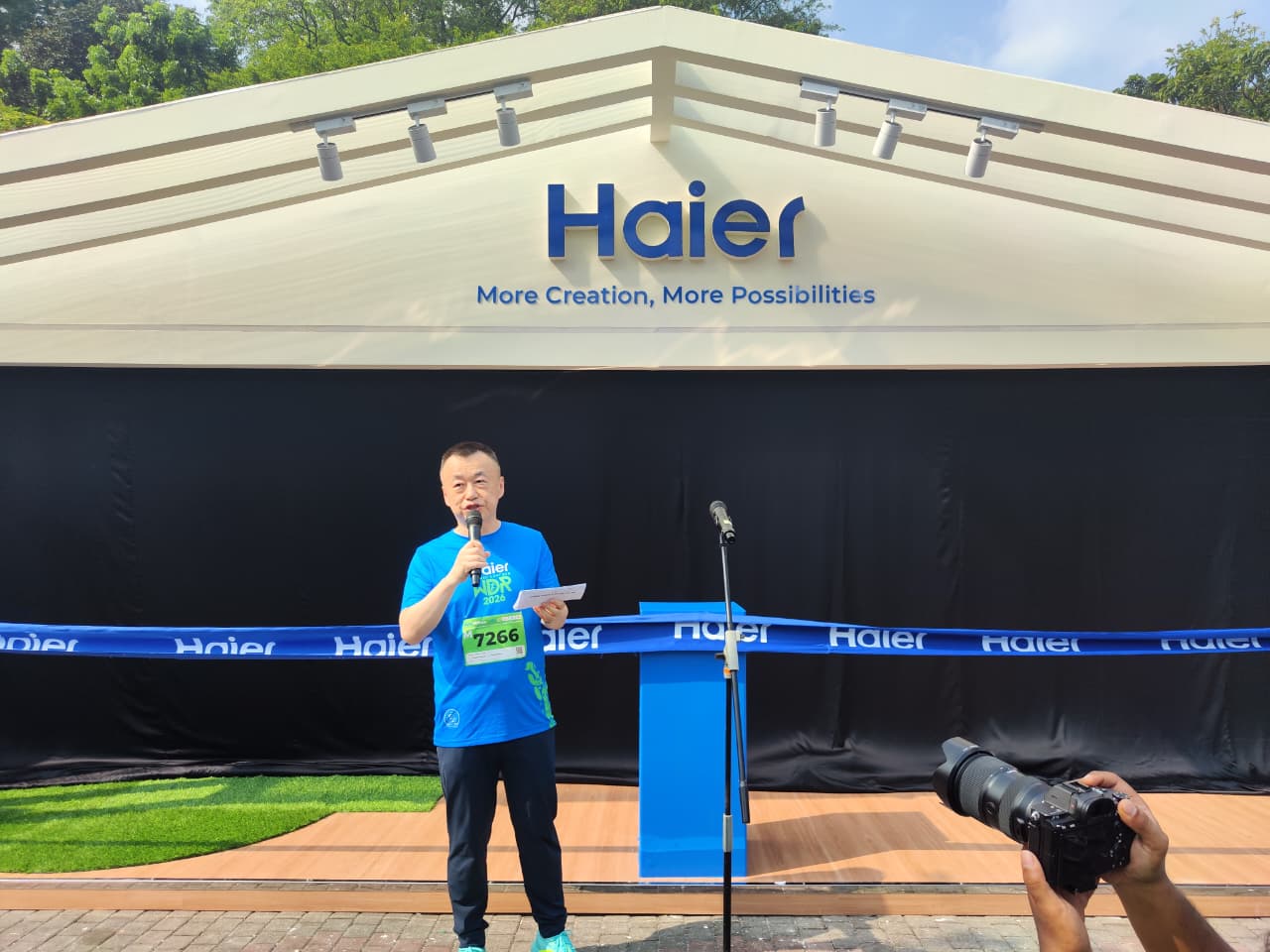 President Director Haier Indonesia, Yan Xu Hong