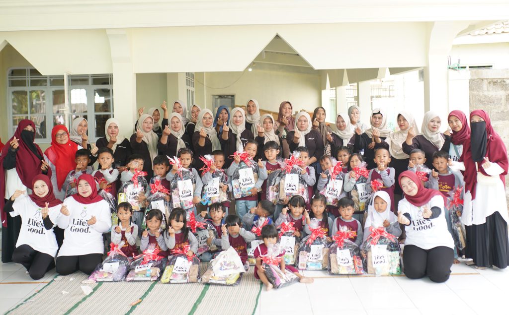 LG Perkuat Program Sosial Lewat Lebaran Sehat di Pasirlangu