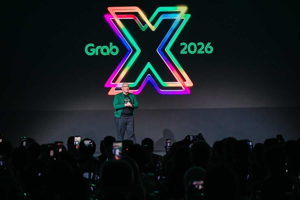 Philipp Kandal, Chief Product Officer Grab, memaparkan rangkaian inovasi produk terbaru Grab dalam acara GrabX 2026 yang berlangsung di Jakarta pada 8 April 2026