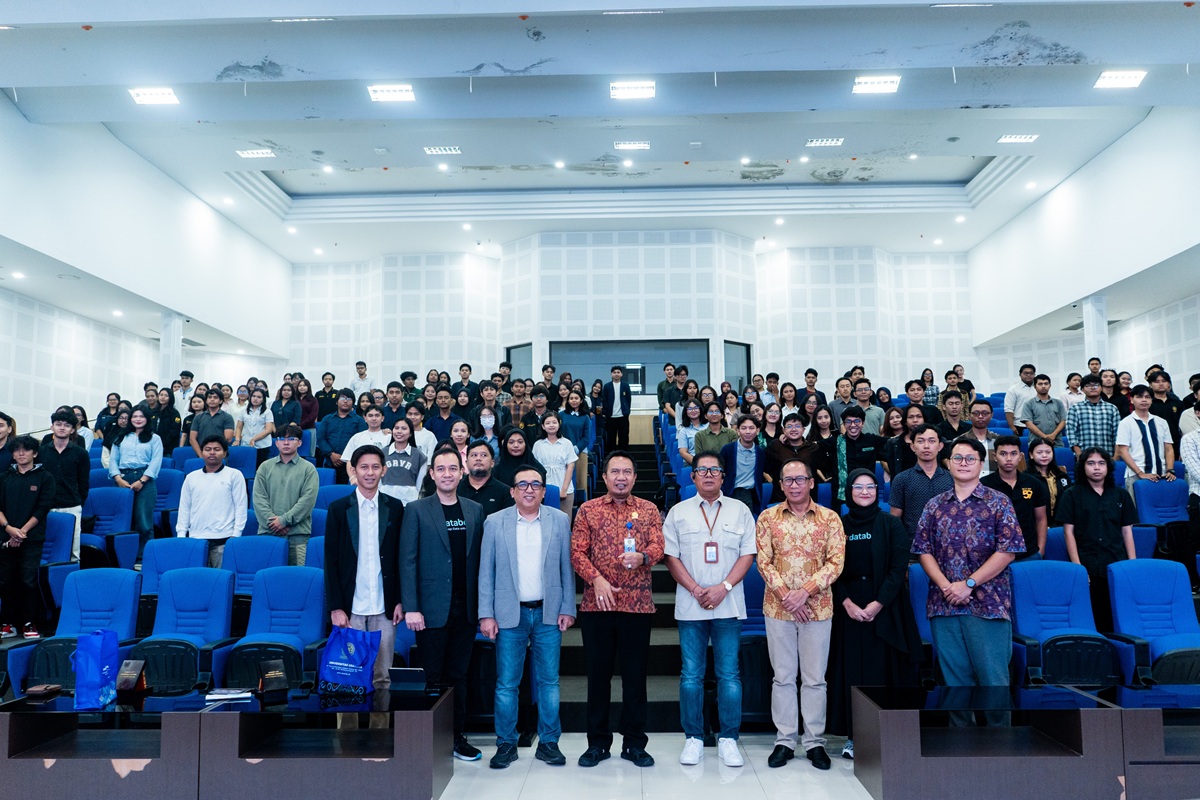 Program Data Unboxed @Campus bertajuk “Strengthening Indonesia’s AI Ecosystem: From Campus Innovation to National Impact” yang digelar di Auditorium Universitas Udayana, Bali, Jumat (10/4).