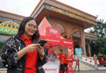 Telkomsel berhasil menjaga kualitas konektivitas pelanggan agar tetap aman dan nyaman tanpa gangguan berarti selama periode Ramadan dan Idul Fitri 1447 H (RAFI 2026). Didukung penguatan jaringan berbasis AI dan optimalisasi di 495 titik prioritas, menjadi wujud komitmen Telkomsel dalam Melayani Sepenuh Hati.