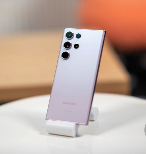 Cari Hp Bekas Flagship? iPhone 14 Pro Max vs Galaxy S23 Ultra