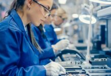 Kelangkaan Memori Jadi Momok Vendor-Vendor China, Produksi Xiaomi Terpangkas Paling Dalam