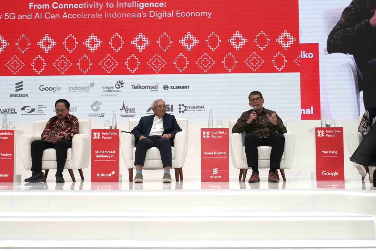 Ronni Nurmal, Head of Government and Industry Relations Ericsson Indonesia, dalam sesi panel diskusi pada IndoTelko Forum 2026 (29/04). Dalam kesempatan tersebut, ia menyoroti pentingnya kebijakan spektrum yang mendukung percepatan 5G, penguatan ekosistem digital yang aman dan tepercaya, pengembangan talenta digital, serta akses ekosistem teknologi yang seimbang untuk mendorong transformasi digital Indonesia.   