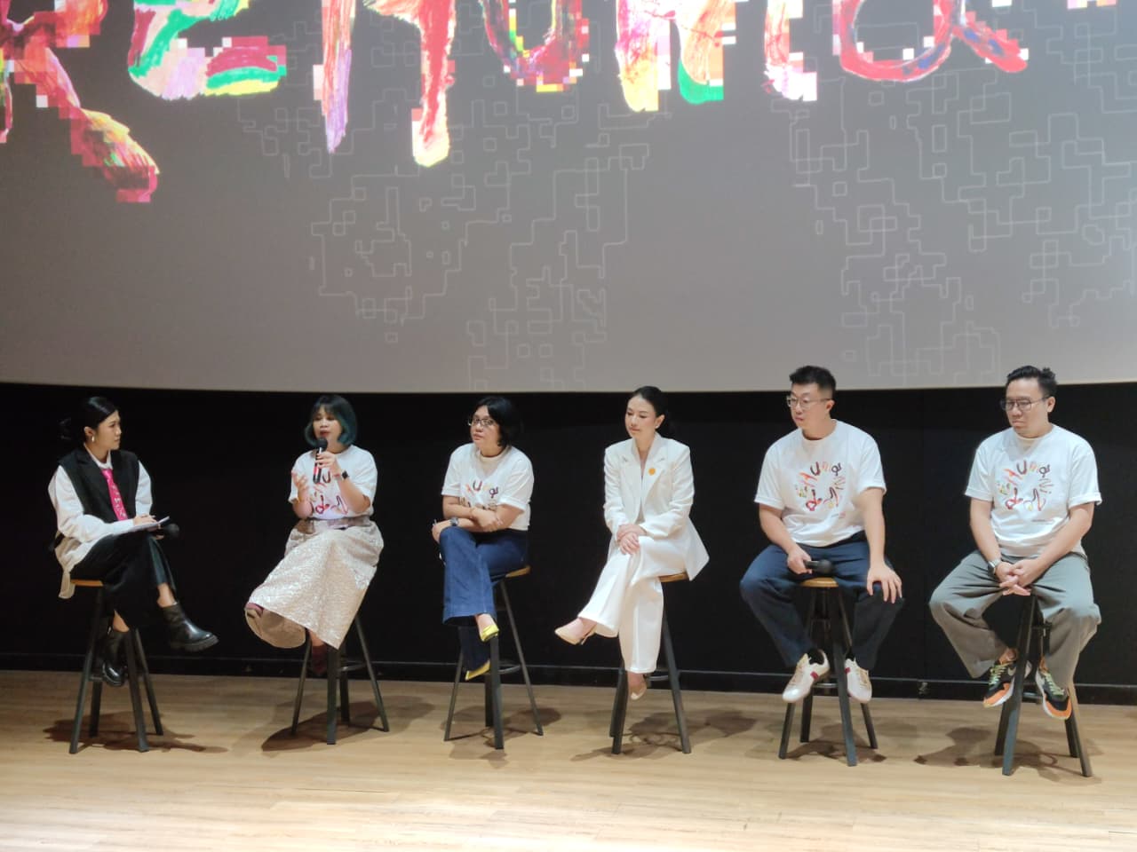 [Ki-Ka] Desy Bachir, Ovidia Nomia, Stephanie Regina, Ian Eryanto Wongso, Patrick Effendy 