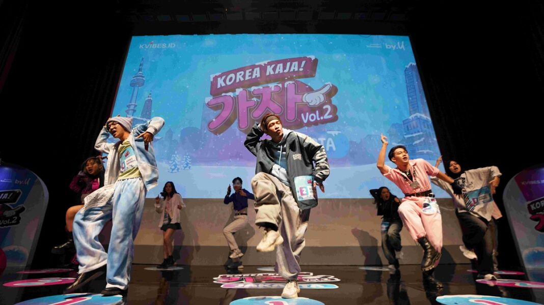 Telkomsel melalui by.U hadirkan kembali Korea Kaja Vol.3 dengan membuka akses yang lebih merata lewat roadshow di lima kota besar; Jakarta, Palembang, Pontianak, Solo, dan Bandung. Progam ini menjadi wadah kompetisi bagi pecinta K-Culture untuk berekpresi dan menikmati hiburan bersama komunitas.