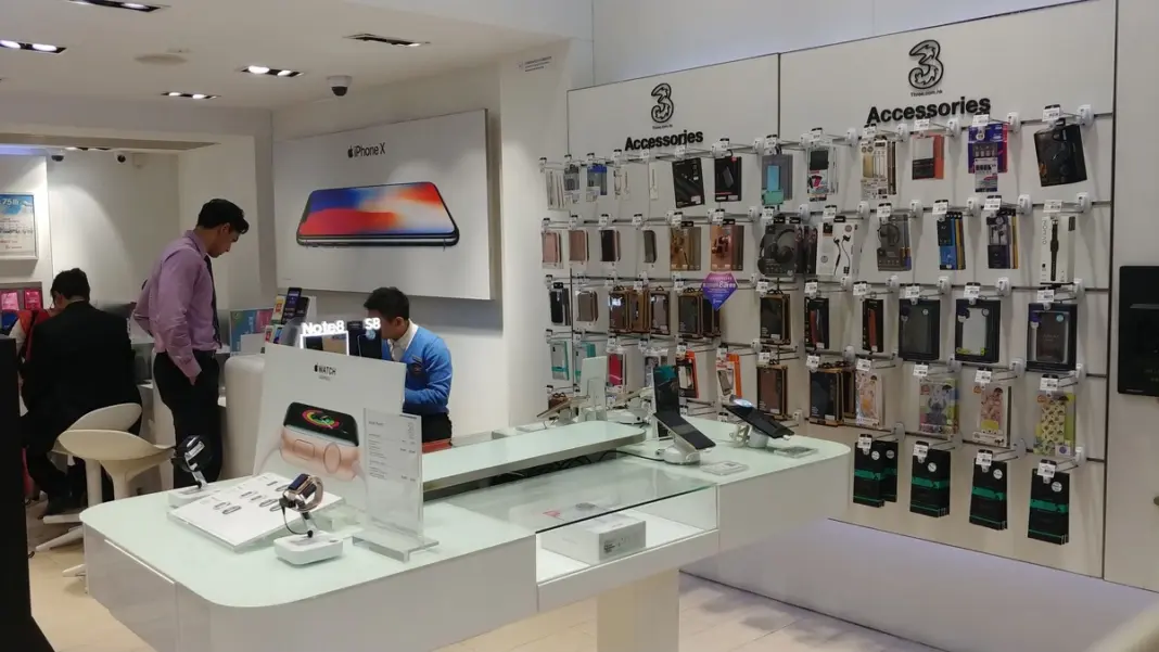 Akrobat Vendor Smartphone: Pertahankan Perangkat Lama, Naikkan Harga Jual, Hingga Tunda Peluncuran Produk Baru
