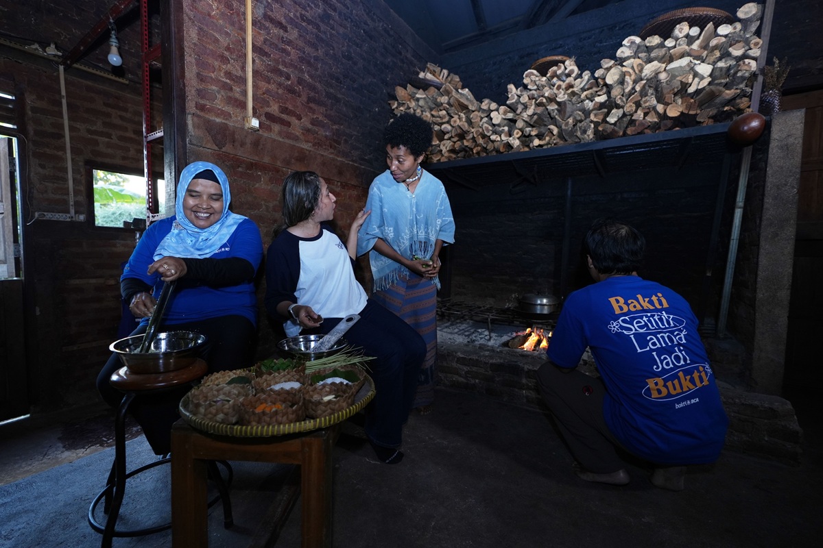 Bakti BCA Perkuat Desa Wisata Labuan Bajo Lewat Workshop Gastronomi