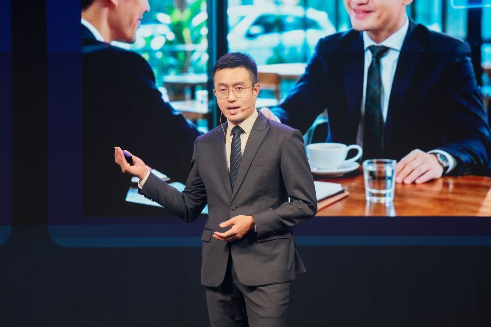 Zac Chow, Vice President of Huawei Asia Pacific Enterprise Sales Dept