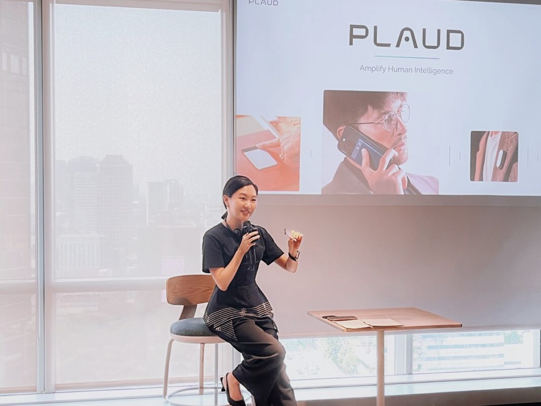 Megumi Yoshinaga, Head of APAC Marketing, Plaud, menegaskan komitmen Plaud di Indonesia dalam sesi Media Group Discussion di Jakarta, Selasa (29_9)
